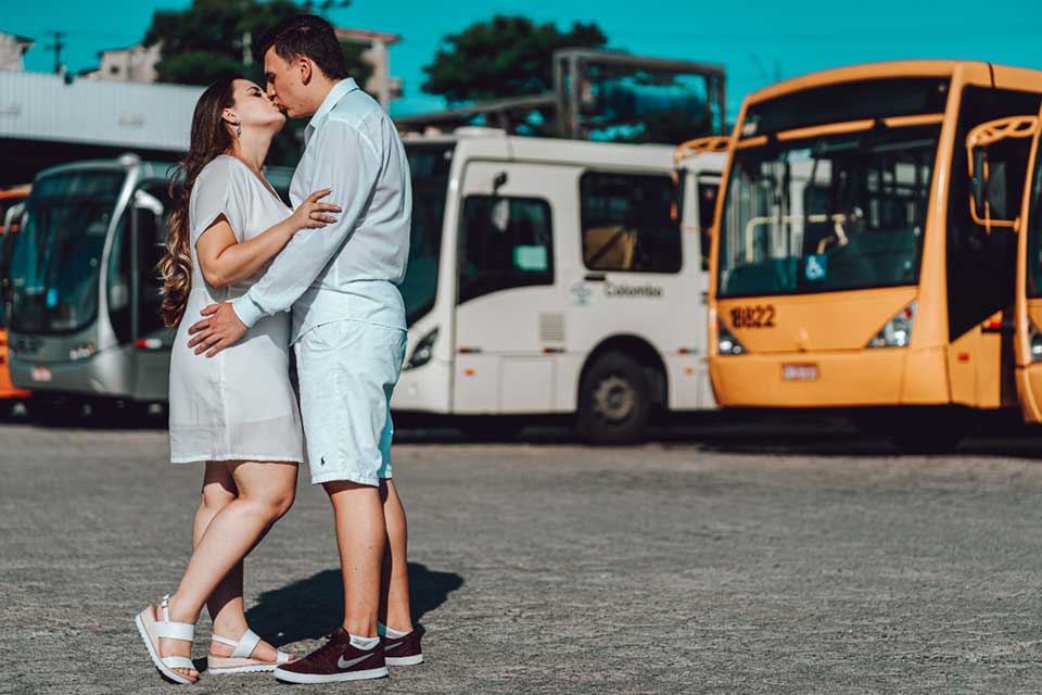 ônibus do amor - A troca de olhares no transporte coletivo resultou em casamento